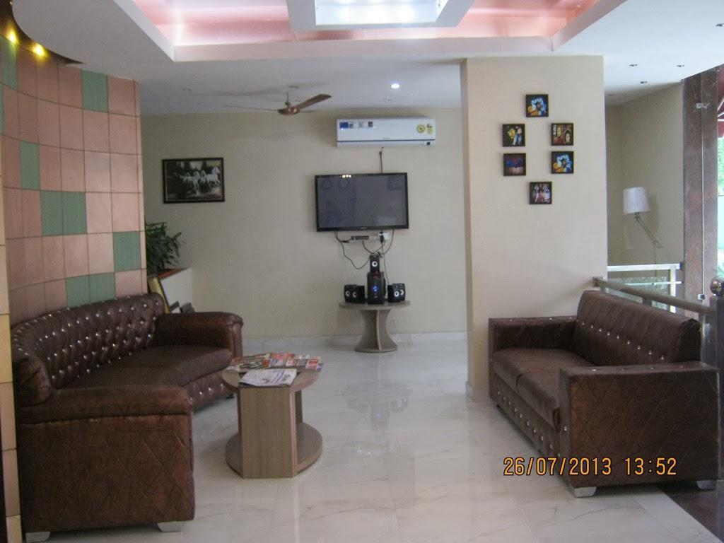 Hotel The Royal Court Nainital Exteriér fotografie